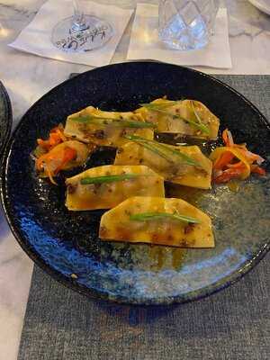 Kyle G's Oyster And Wine Bar