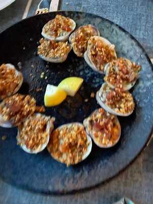 Kyle G's Oyster And Wine Bar