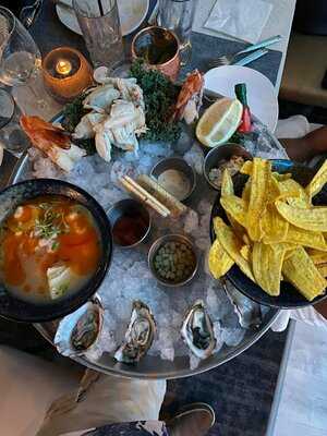 Kyle G's Oyster And Wine Bar