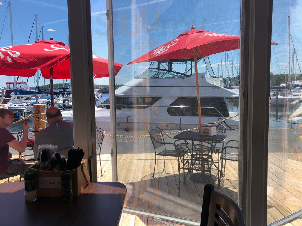 Rubino's At The Point