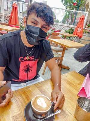 R&g Salumeria Wine Bar