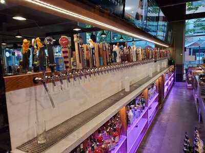 Library Taphouse & Kitchen