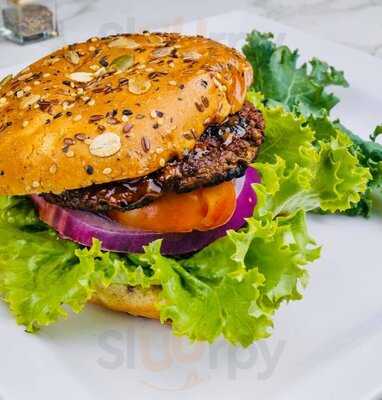 Dollies Vegan Bistro