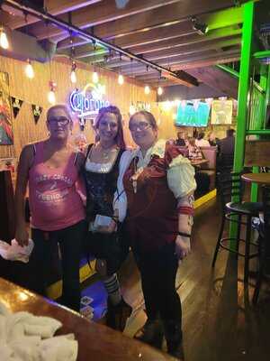 Crazy Craig's Treehouse