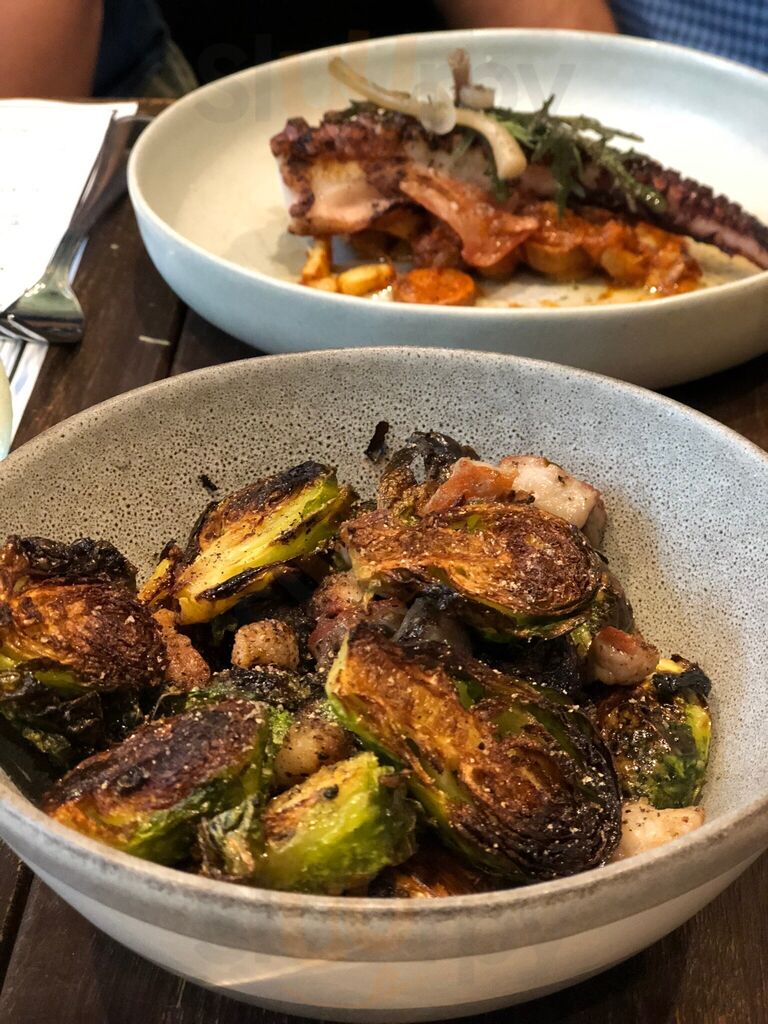 Sovana Bistro