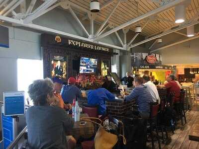 Explorer Lounge