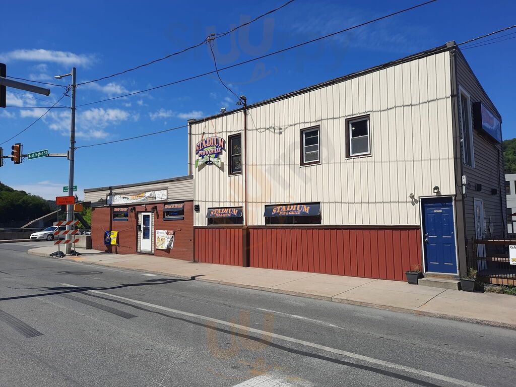 Stadium Pub & Grille