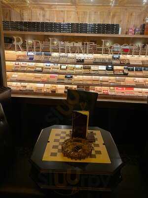 Red Phone Booth Buckhead