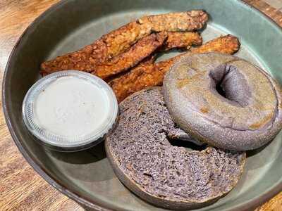 Island Vintage Wine Bar