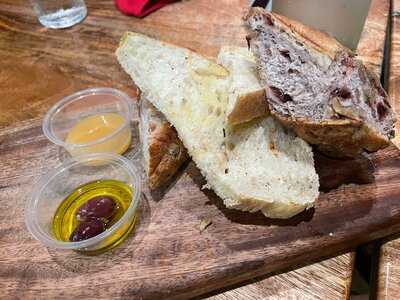 Island Vintage Wine Bar