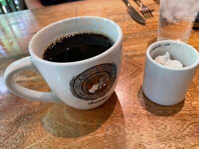 Island Vintage Wine Bar