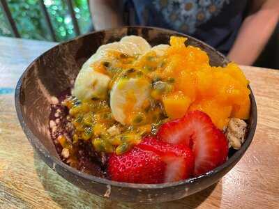 Island Vintage Wine Bar