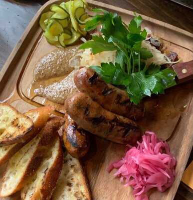 Drifter's Tale Tavern