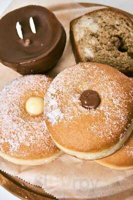 Sogno Toscano Cafe Market & Wine Bar