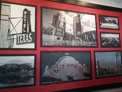 Boston's Restaurant & Sports Bar