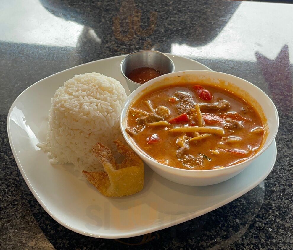 Nom Nom Thai