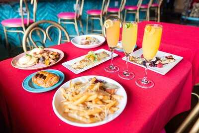 The Dressing Room: Bistro And Bar By Can Can