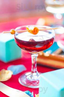 The Dressing Room: Bistro And Bar By Can Can