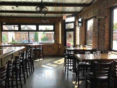 Ciao Ragazzi Restaurant & Bar