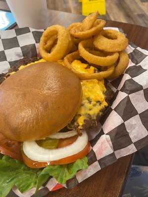 Otter Cove Diner & Gift Shop