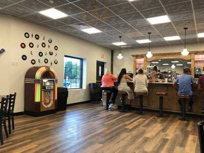 Otter Cove Diner & Gift Shop