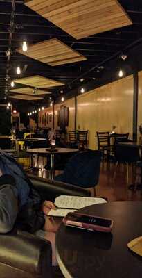 Kodiak Cocktail Bar & Music Lounge