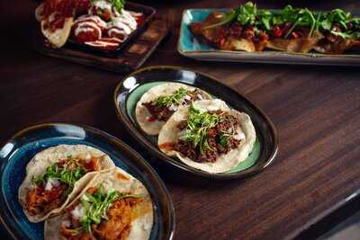 La Neta Cocina Y Lounge