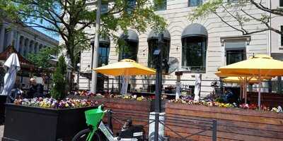 The Patio At Hotel Washington