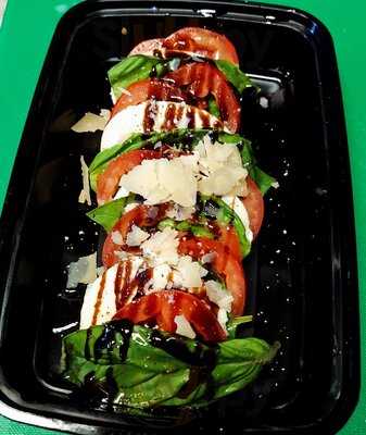 Italia's Pizza Kitchen