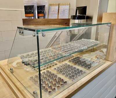 Wave3coffee And Chocolate