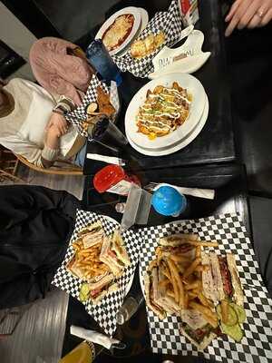 Miller's Pub At Newport Country Club