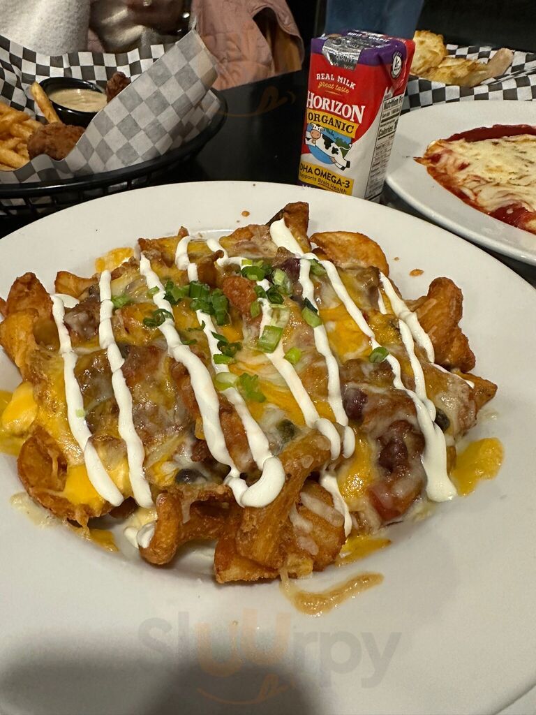 Miller's Pub At Newport Country Club