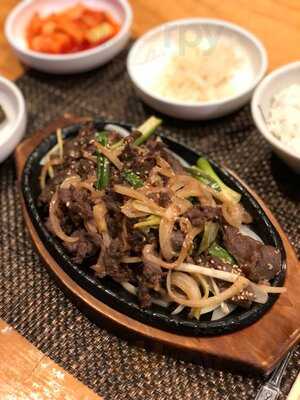 Uh Woo Don Sushi & Korean Bbq