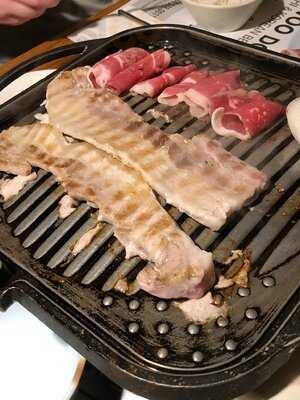 Uh Woo Don Sushi & Korean Bbq