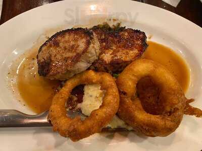 Cooper's Hawk Winery & Restaurant - Waterford Lakes