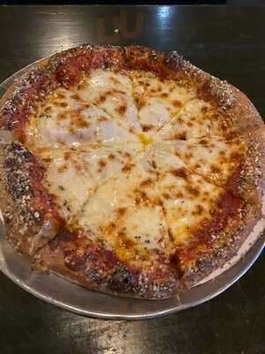 Parlour On Frankfort