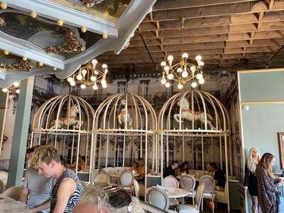 Wolfie's Carousel Bar