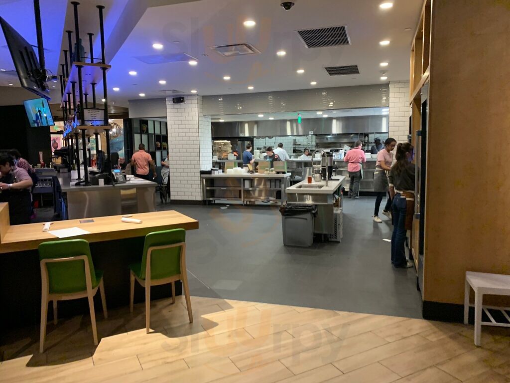 True Food Kitchen - Reston Town Center