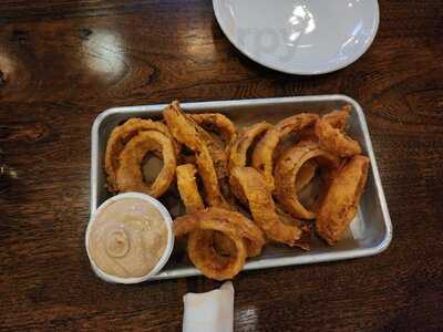 Perennial On Lockwood