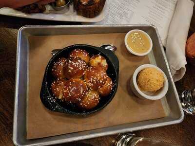 Perennial On Lockwood