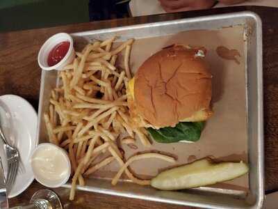 Perennial On Lockwood