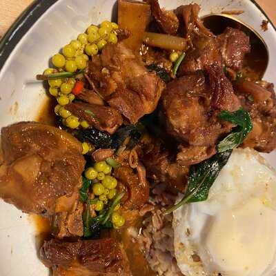 Sen Thai Noodles And Hot Pot