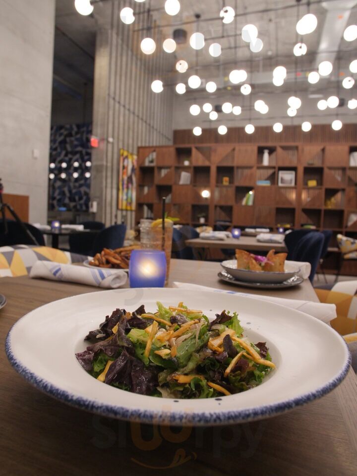 Mosaico Kitchen + Bar