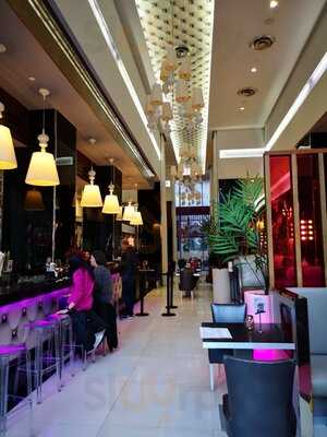 Fashion Bar & Restaurant