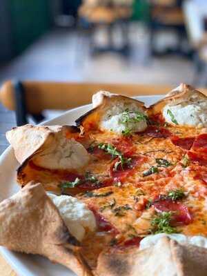 Mister O1 Extraordinary Pizza Melbourne, Fl