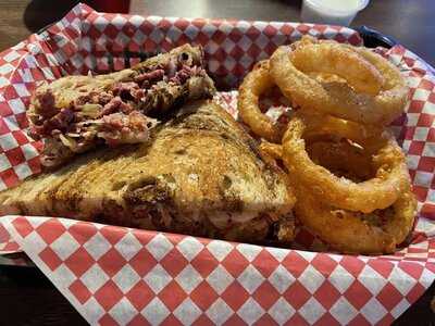 Fuzzy's Sports Grill