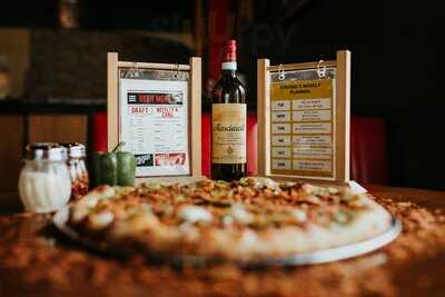 Strong's Brick Oven Pizzeria