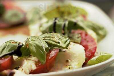 Strong's Brick Oven Pizzeria