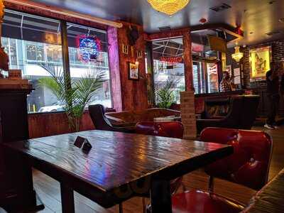 Rock & Rye American Bar