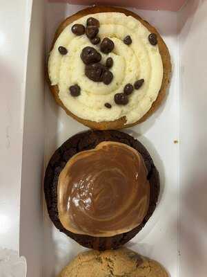 Crumbl Cookies Clearwater